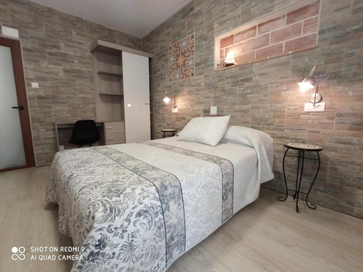 Apartamentos La Casona De Ezcaray Con Terrazas Y Patios Individuales Exterior photo
