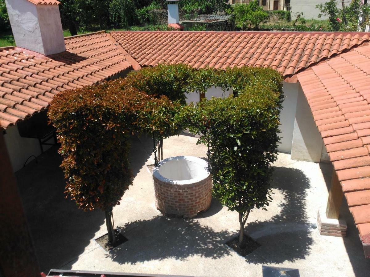 Apartamentos La Casona De Ezcaray Con Terrazas Y Patios Individuales Exterior photo